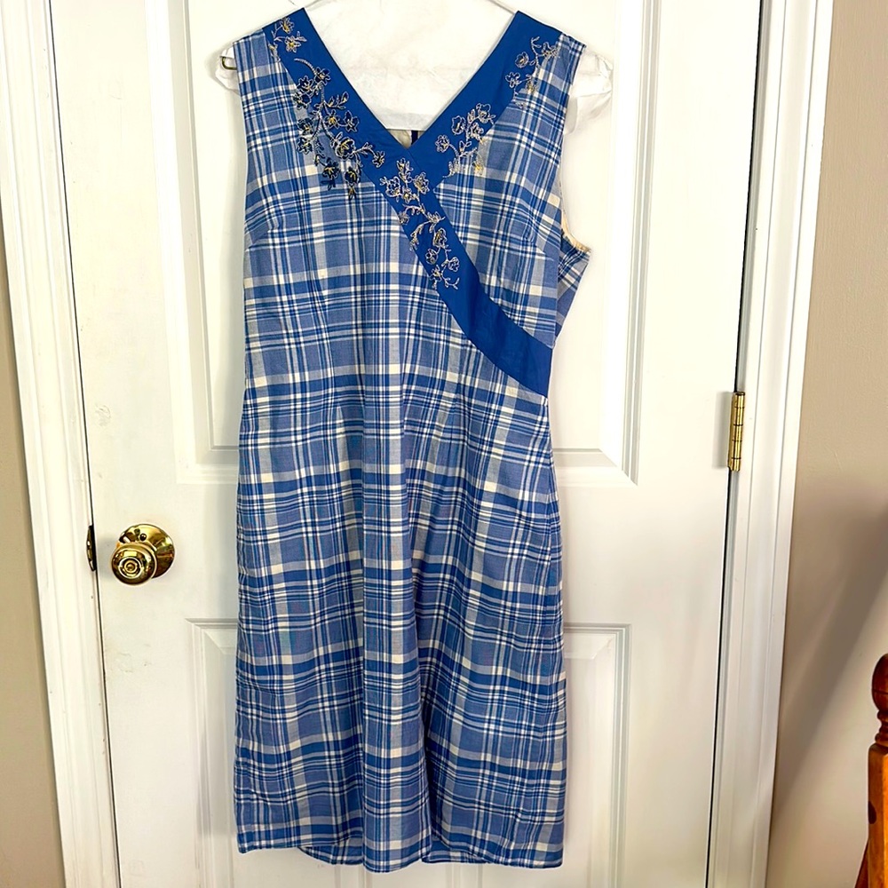 Women’s sleeveless summer dress
